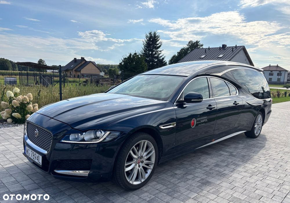 Jaguar XF - 2