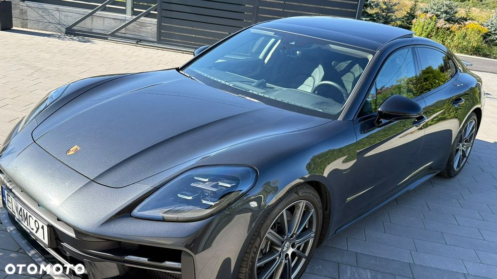 Porsche Panamera 4 - 12