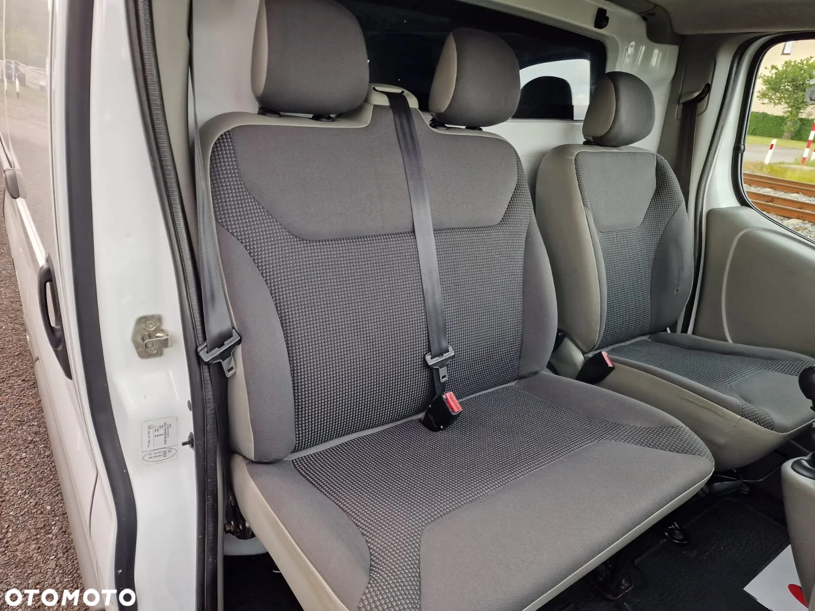 Opel Vivaro - 11
