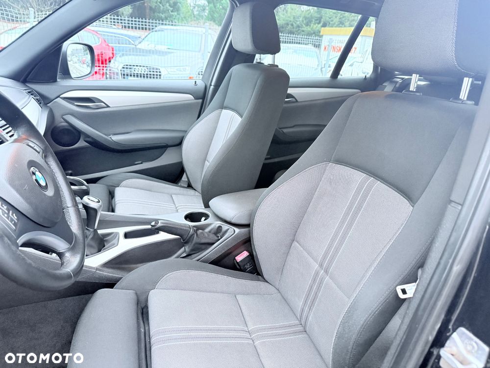 BMW X1 xDrive18d xLine - 36