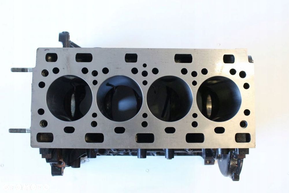 BLOK SILNIKA 2.5 DCI NOMINAŁ MASTER MOVANO TRAFIC - 6