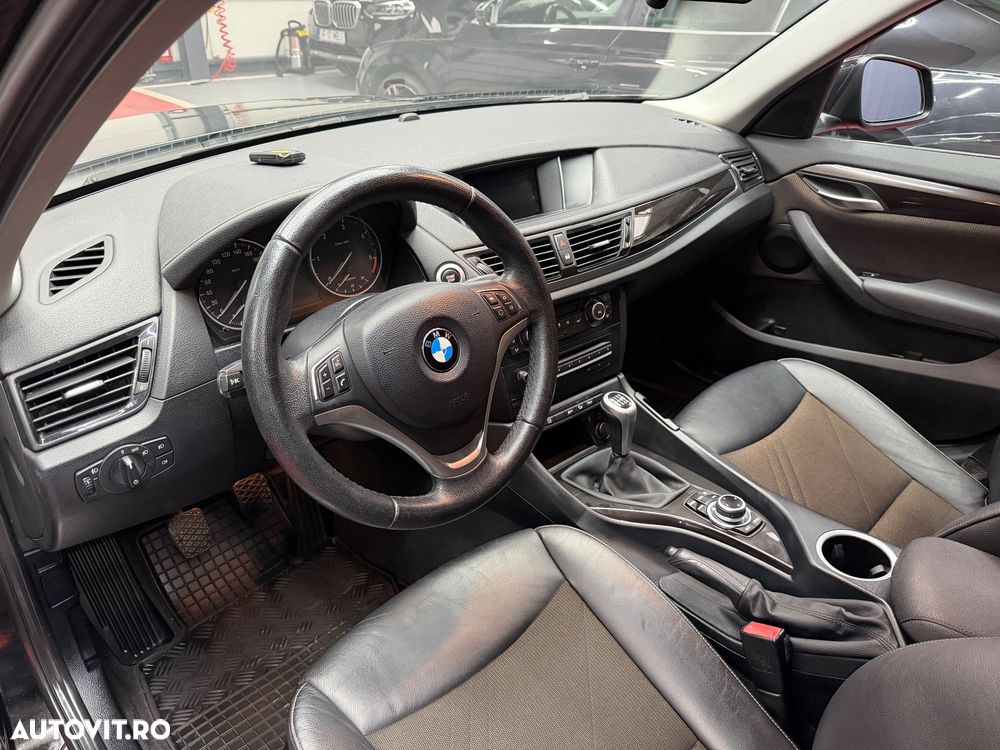 BMW X1 xDrive18d - 11