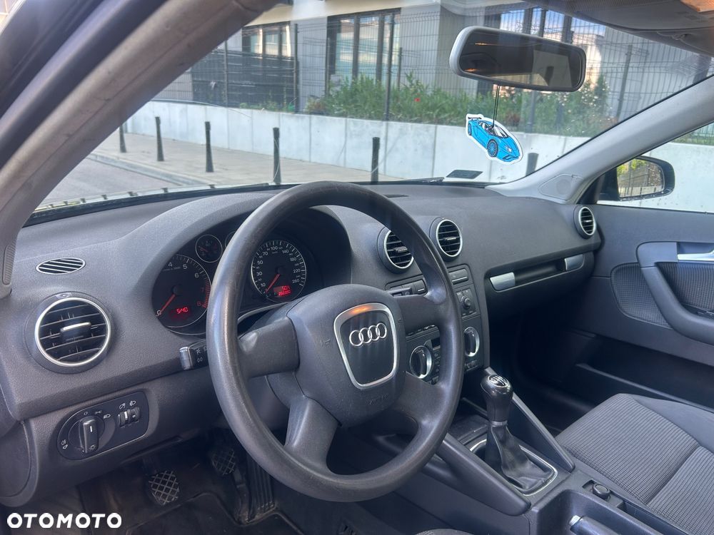 Audi A3 Sportback 1.6 Ambition - 18