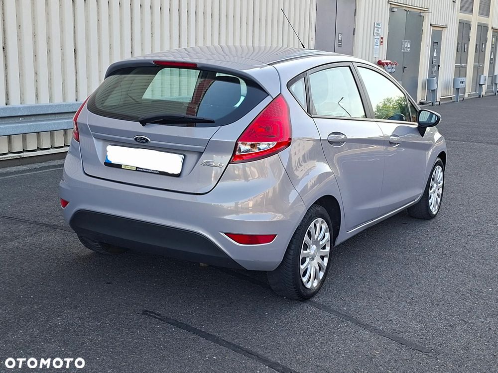 Ford Fiesta - 11