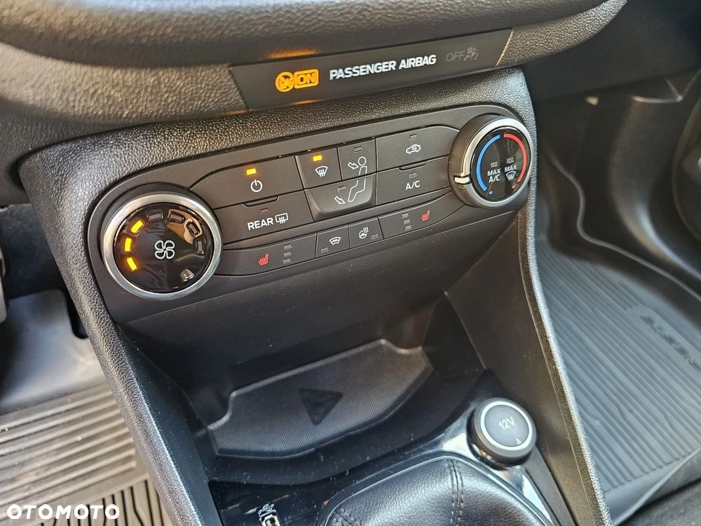 Ford Fiesta 1.1 S&S COOL&CONNECT - 31