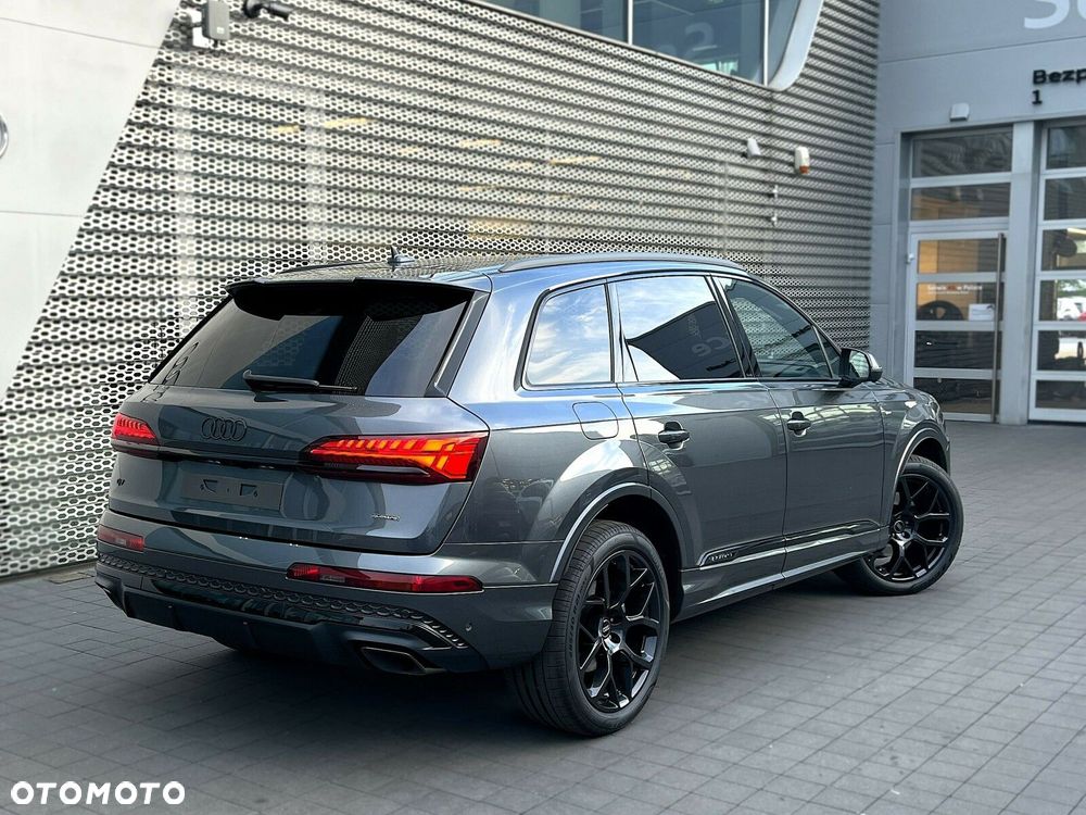 Audi Q7 - 11