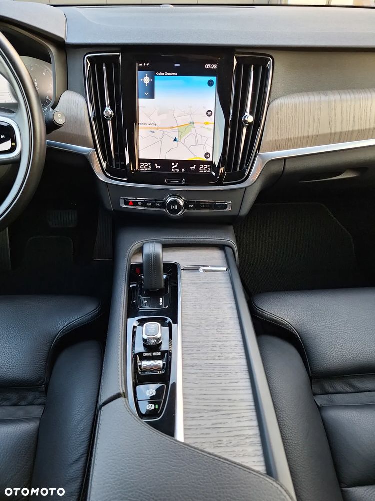 Volvo V90 Cross Country B5 D AWD Pro - 28