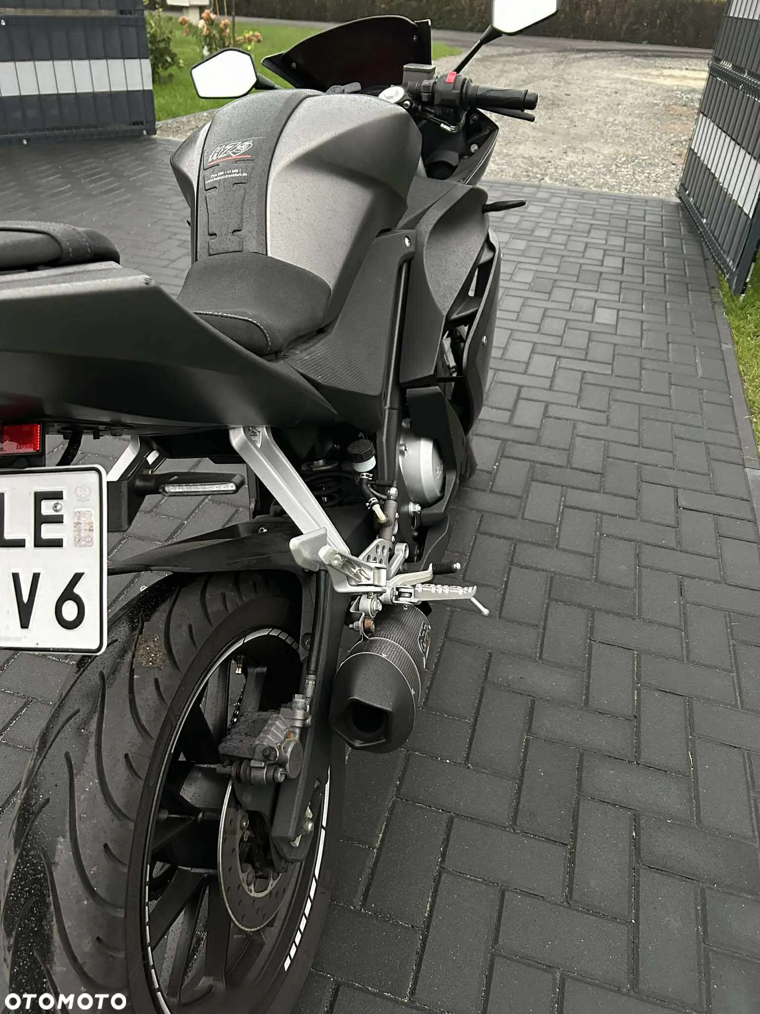 Yamaha YZF - 5