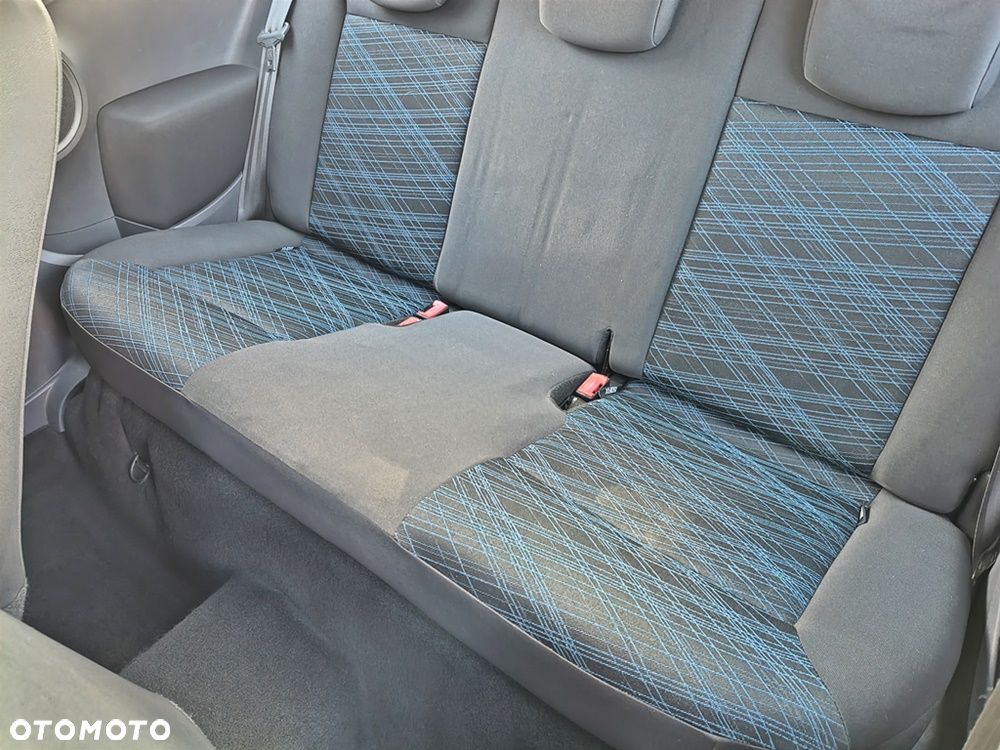 Renault Clio 1.2 16V Authentique - 28