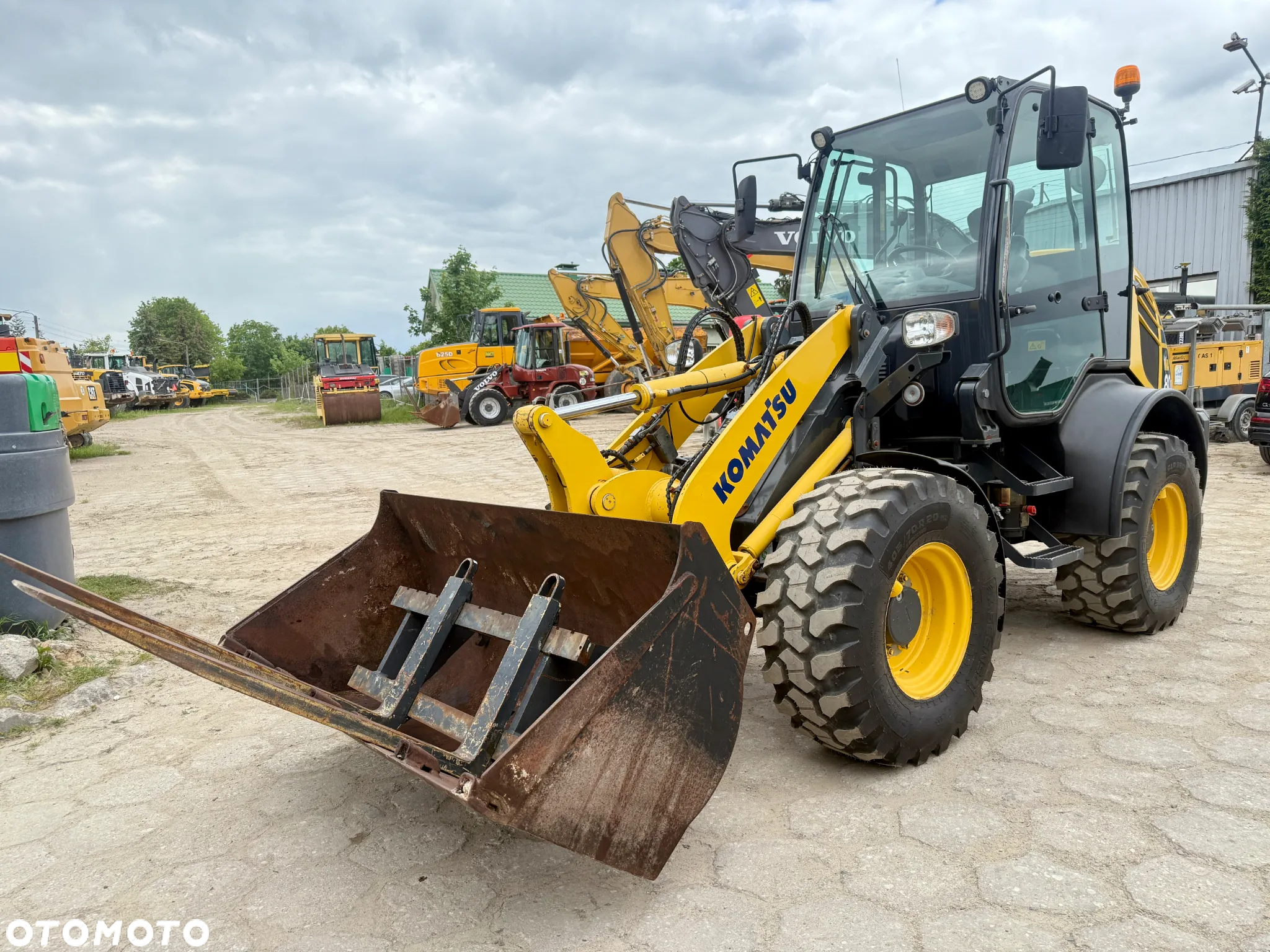 Komatsu ładowarka kołowa przegubowa WA80 centralne smarowanie NOWE opony - 6