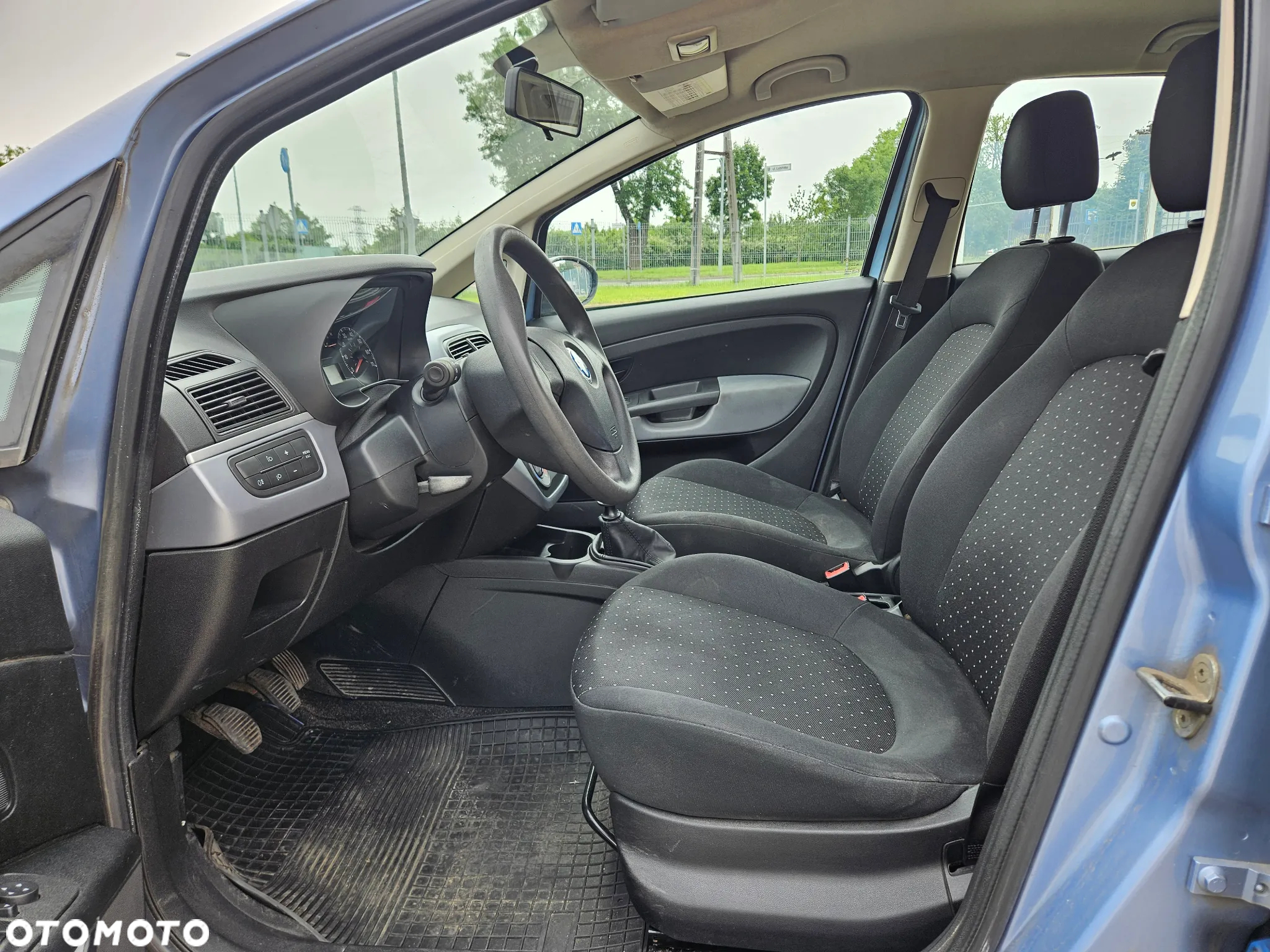 Fiat Grande Punto - 9