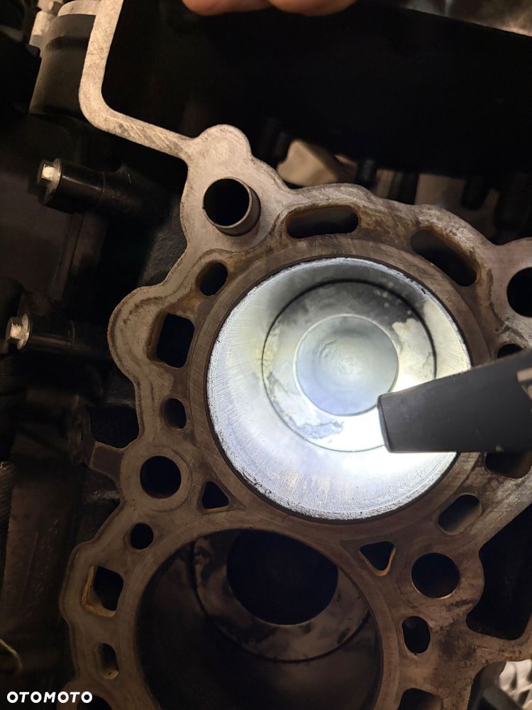 Land Rover Range Rover 4.4SD V8 LWB Vogue EU6 - 14