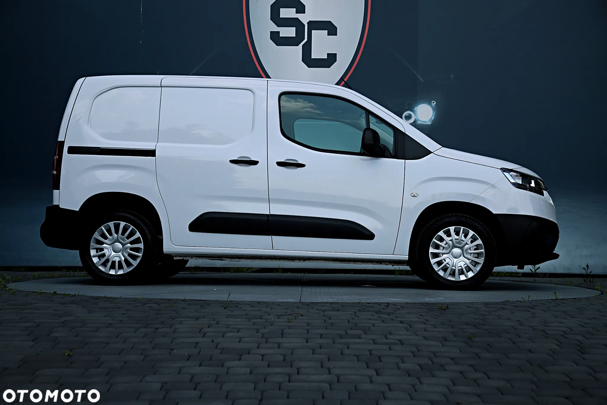 Toyota ProAce - 12