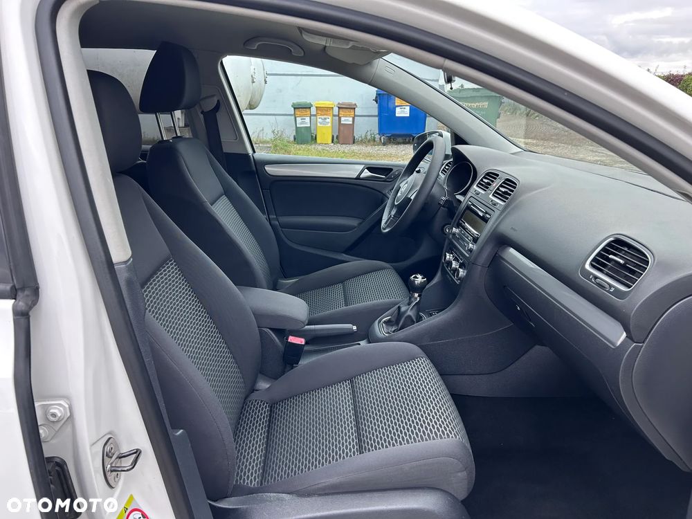 Volkswagen Golf - 9