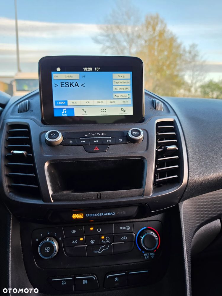 Ford Tourneo Connect - 17