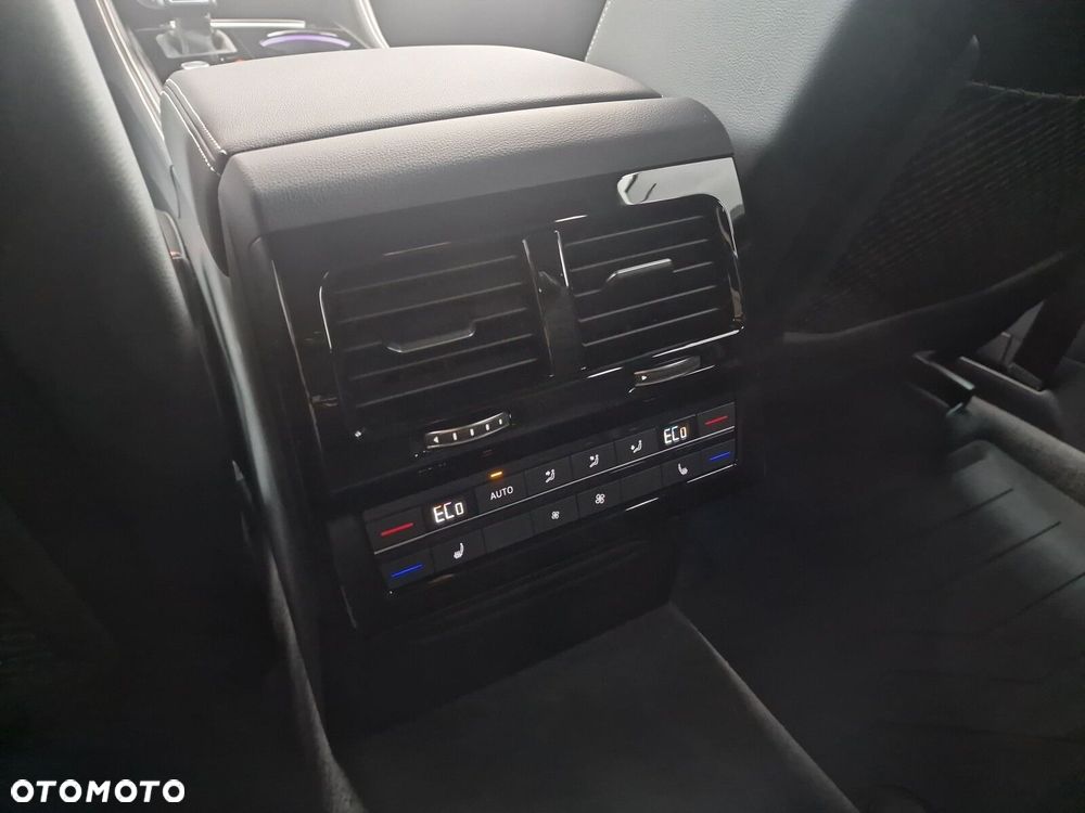 Volkswagen Touareg 3.0 V6 TDI SCR 4Mot Elegance - 26