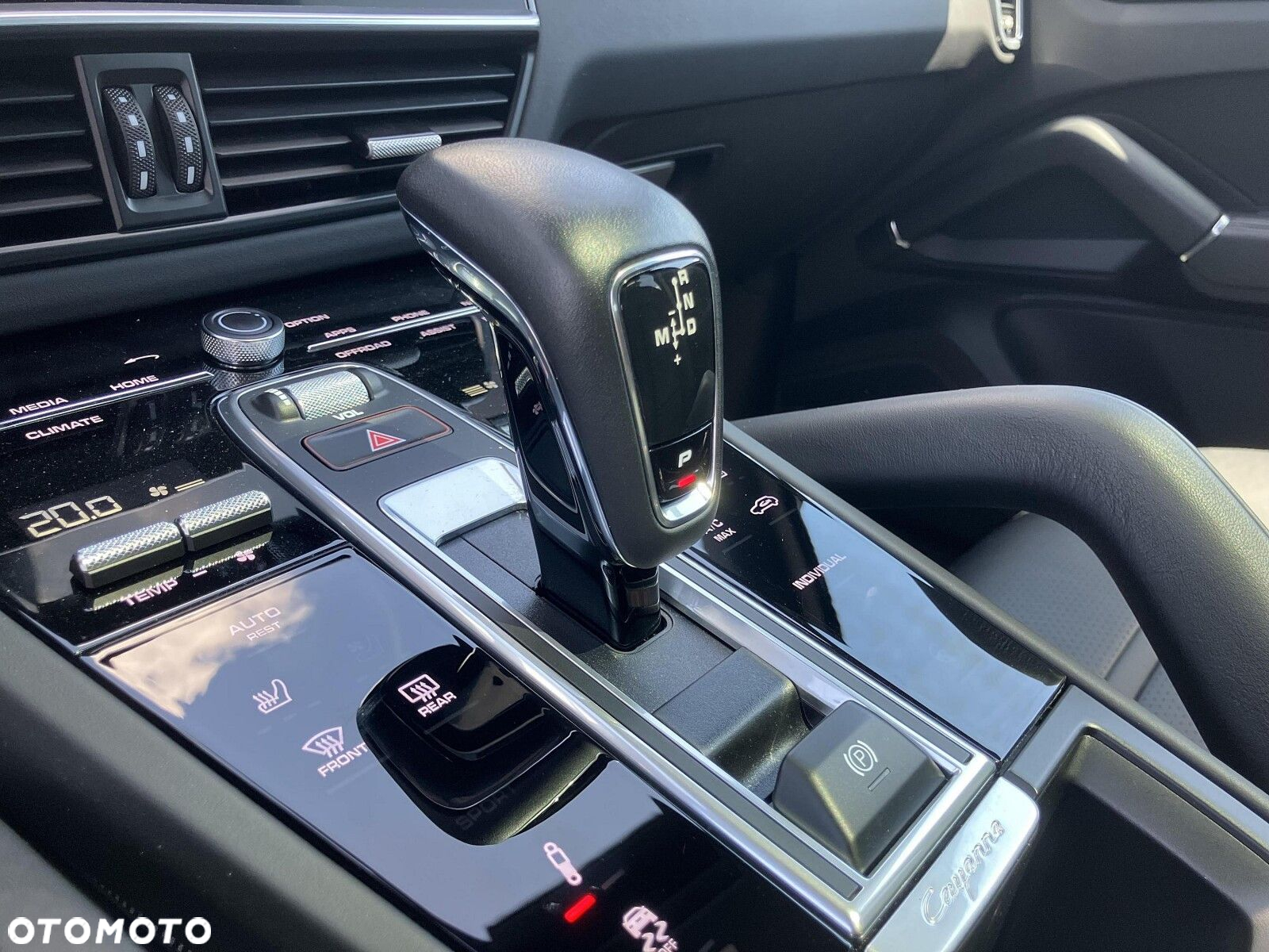 Porsche Cayenne - 28