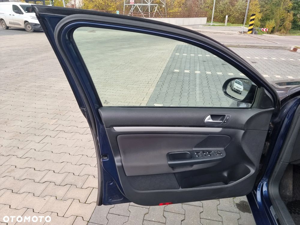 Volkswagen Golf - 12