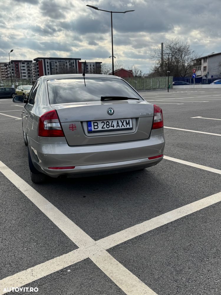 Skoda Octavia 1.6 TDI ELEGANCE - 8