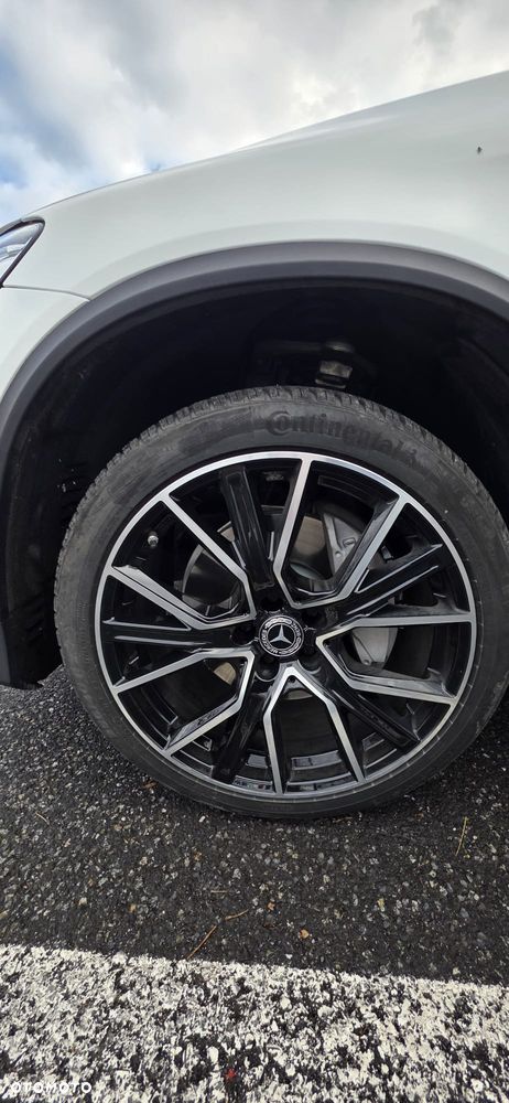 Mercedes-Benz GLC - 38