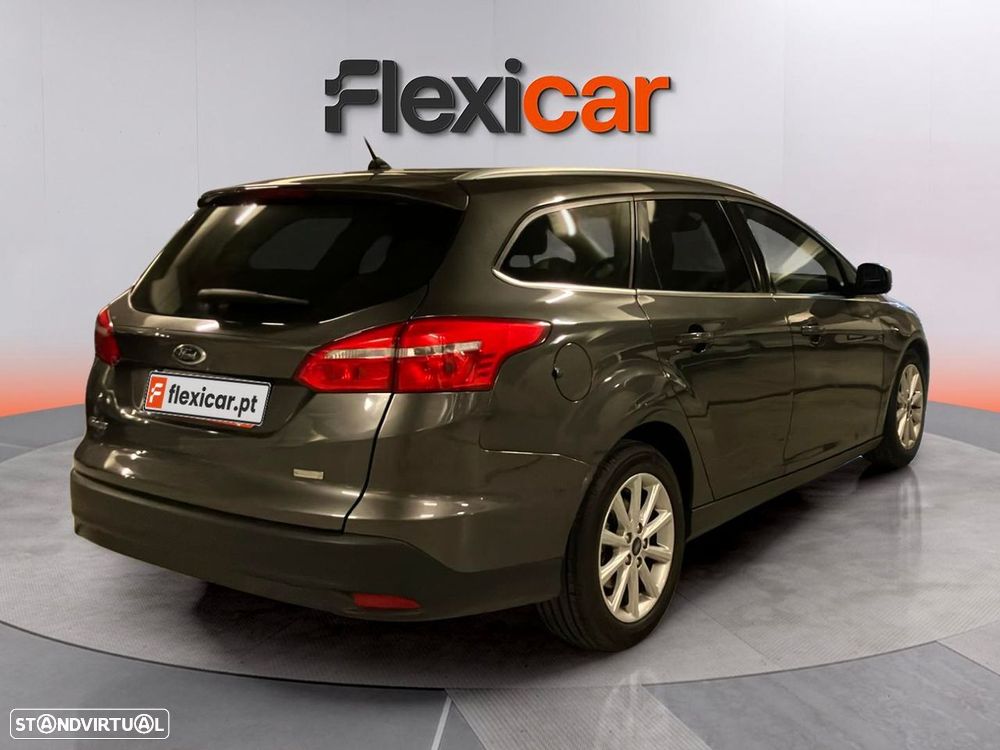 Ford Focus 1.0 EcoBoost Titanium - 4
