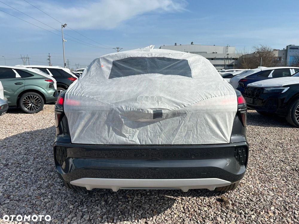 Audi Q3 Sportback - 4