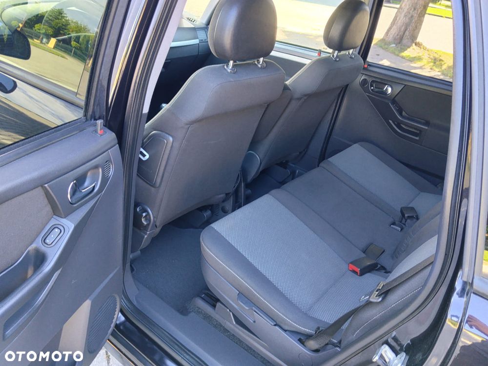 Opel Meriva 1.8 16V Cosmo - 19