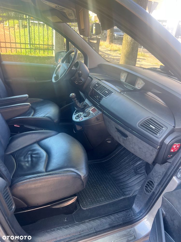 Citroën C8 HDi 165 Exclusive - 13
