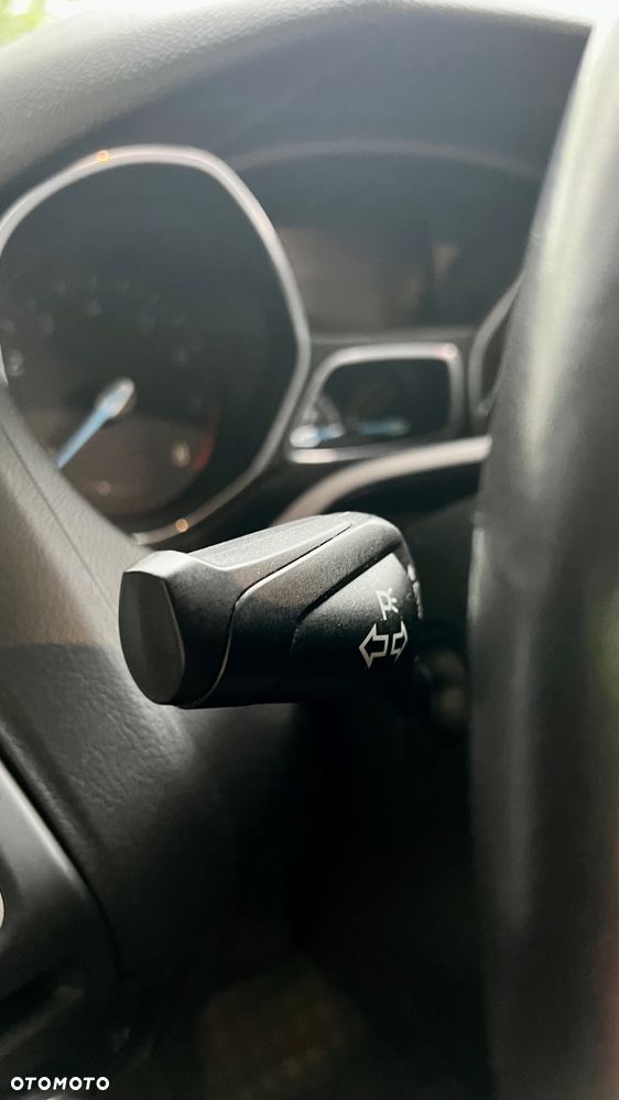 Ford Focus 1.0 EcoBoost STart-Stopp-System TITANIUM - 32