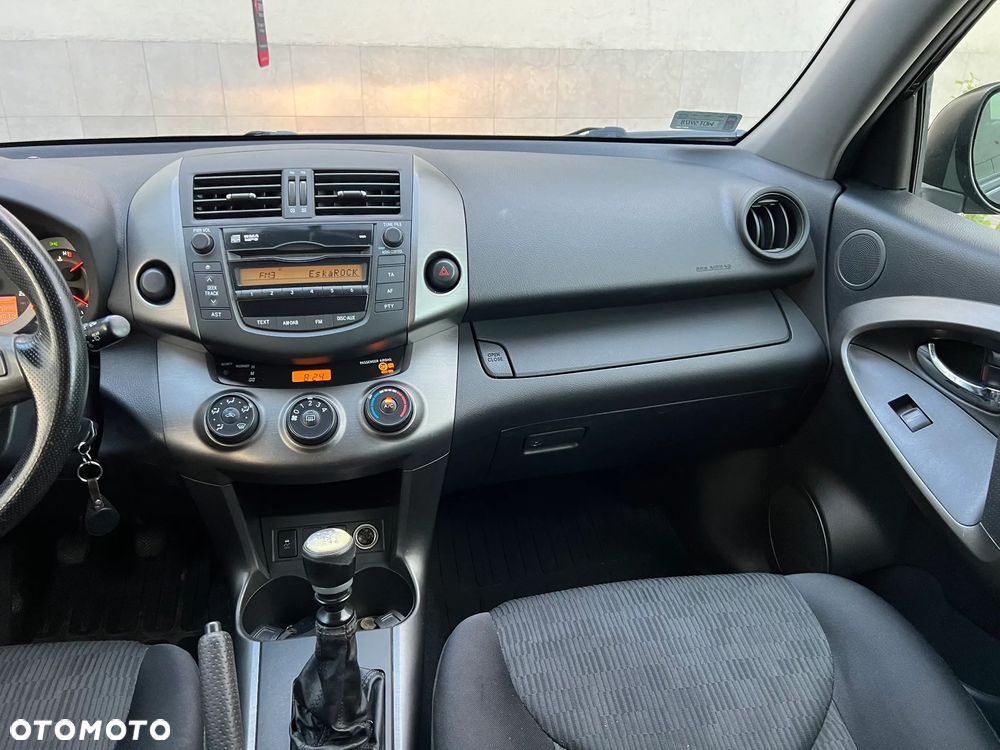 Toyota RAV4 2.0 VVT-i Luna 4x2 - 14