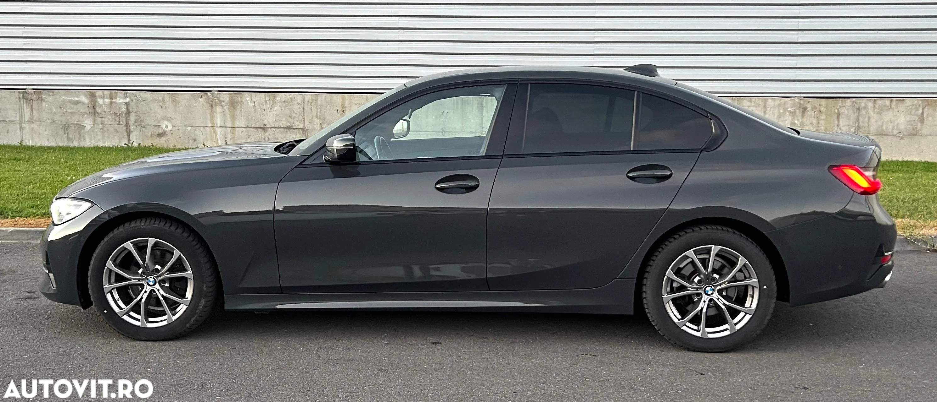 BMW Seria 3 320d Aut. Sport Line - 10