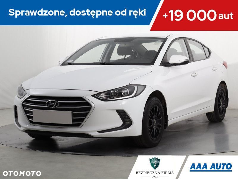 Hyundai Elantra - 1