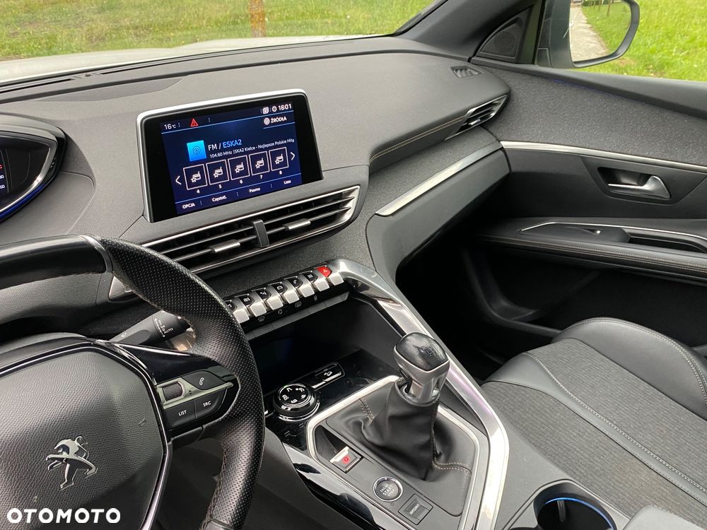 Peugeot 3008 1.5 BlueHDi GT S&S - 17