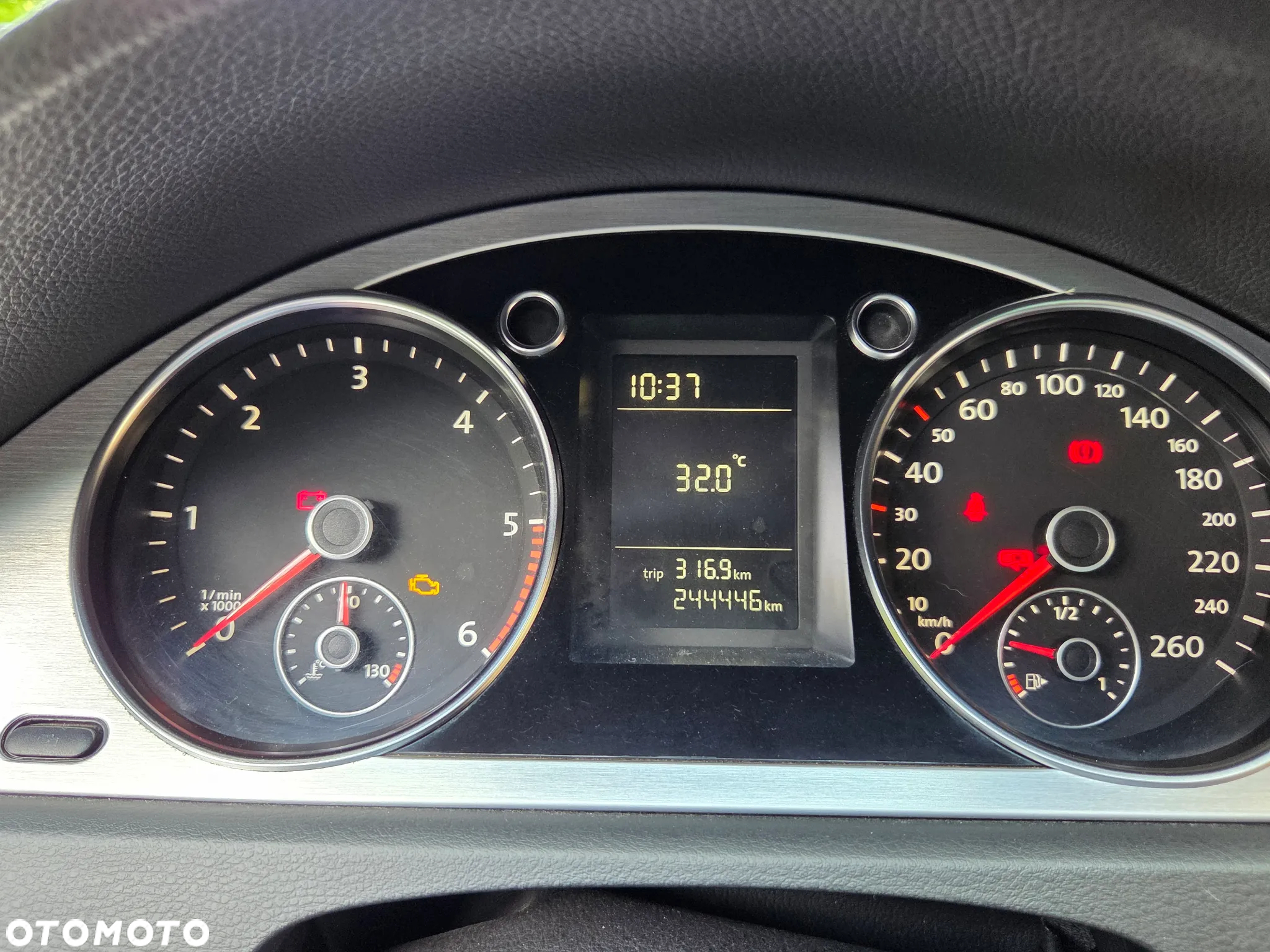 Volkswagen Passat 2.0 TDI Highline - 30