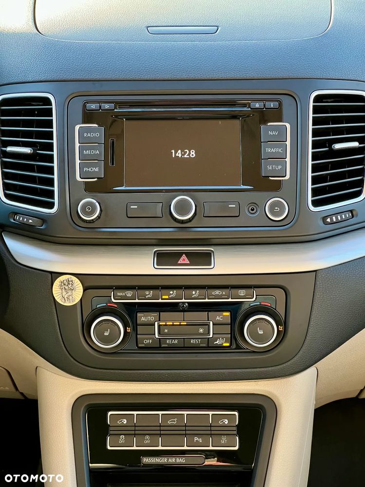 Volkswagen Sharan 1.4 TSI BMT Highline - 21