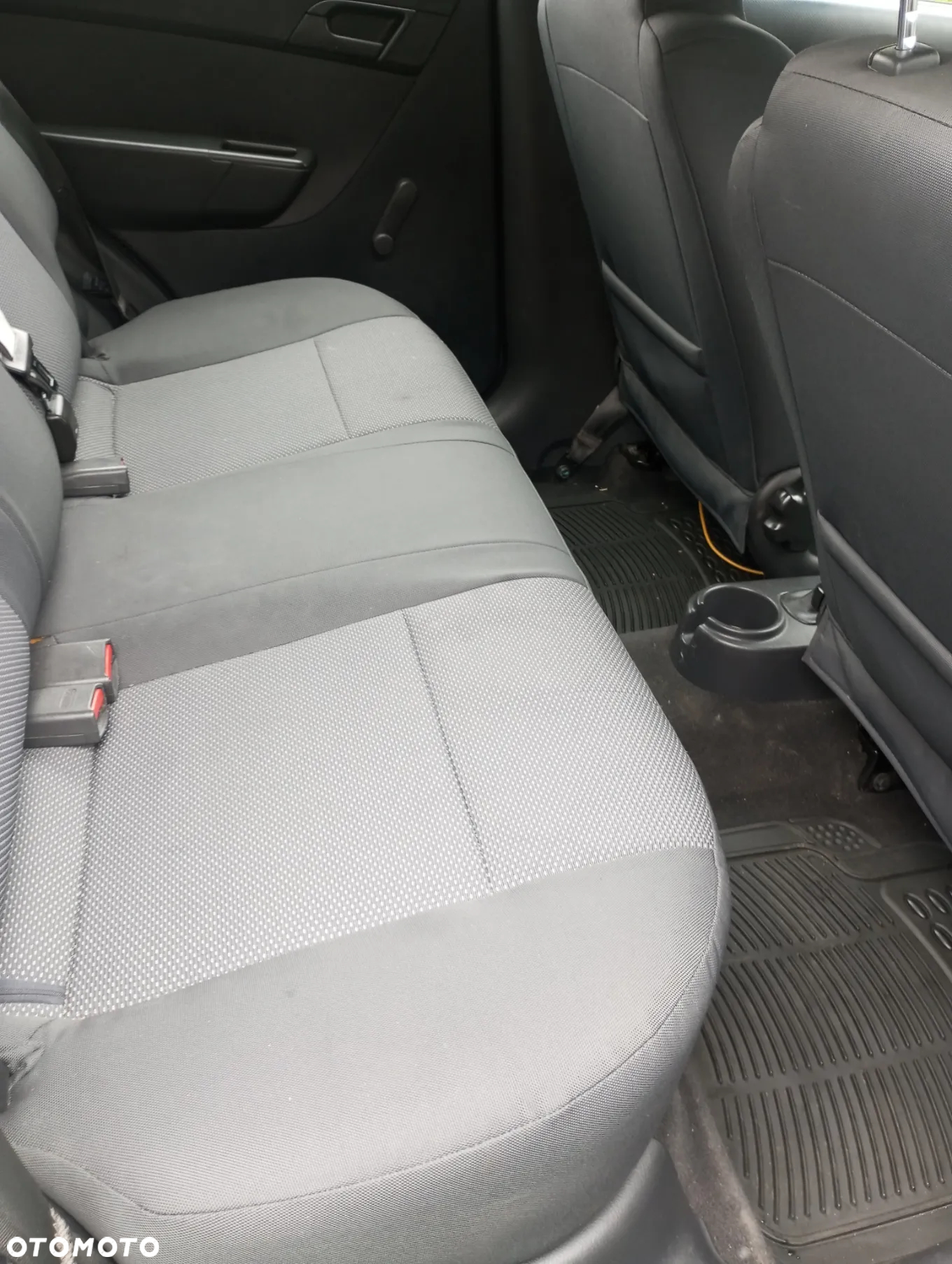 Chevrolet Aveo 1.2 16V Base - 9