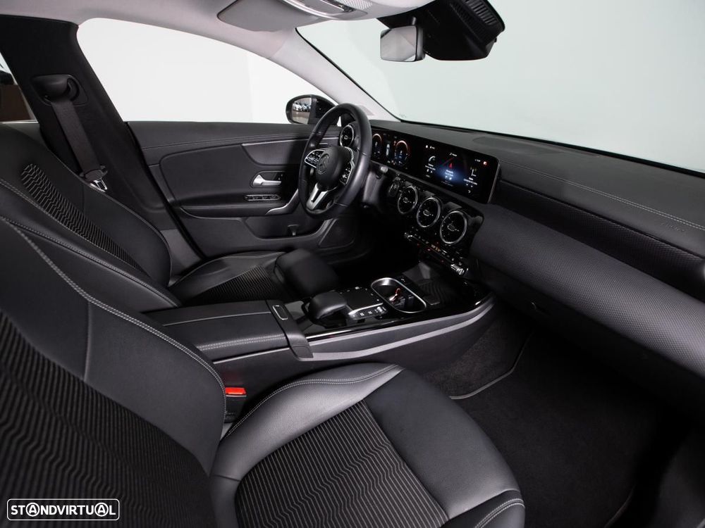 Mercedes-Benz CLA 250 e Shooting Brake 8G-DCT Progressive - 9