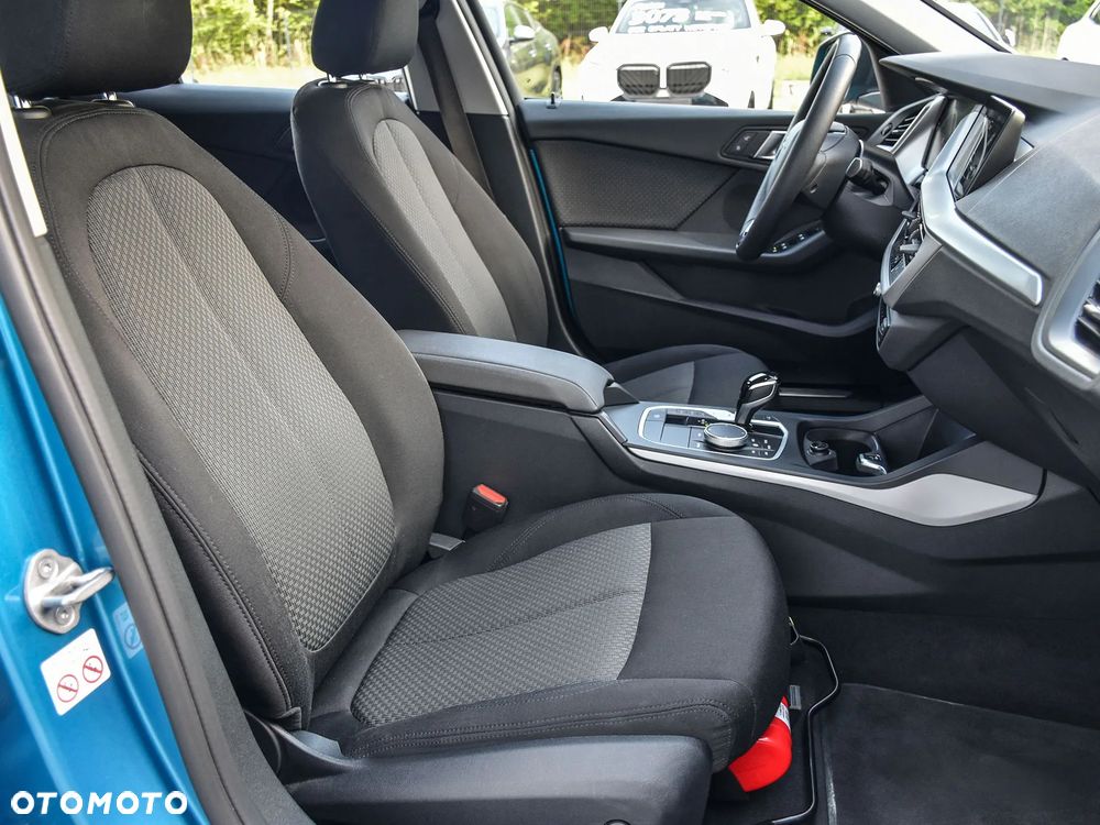 BMW Seria 1 118i Advantage - 25