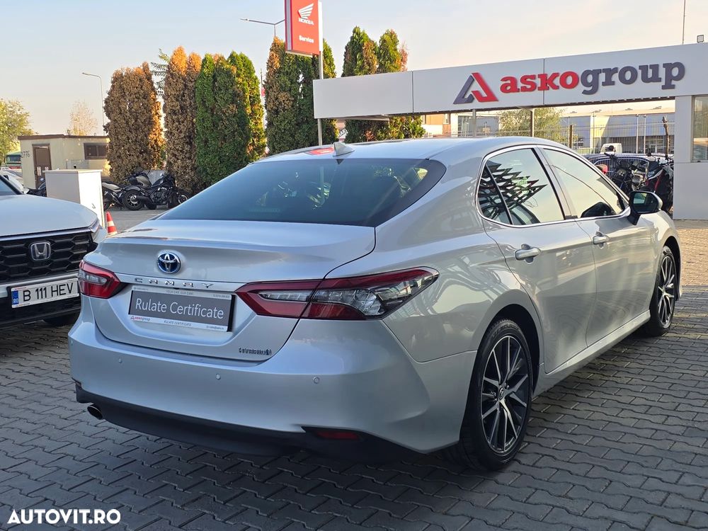 Toyota Camry 2.5 Hybrid Dynamic - 4