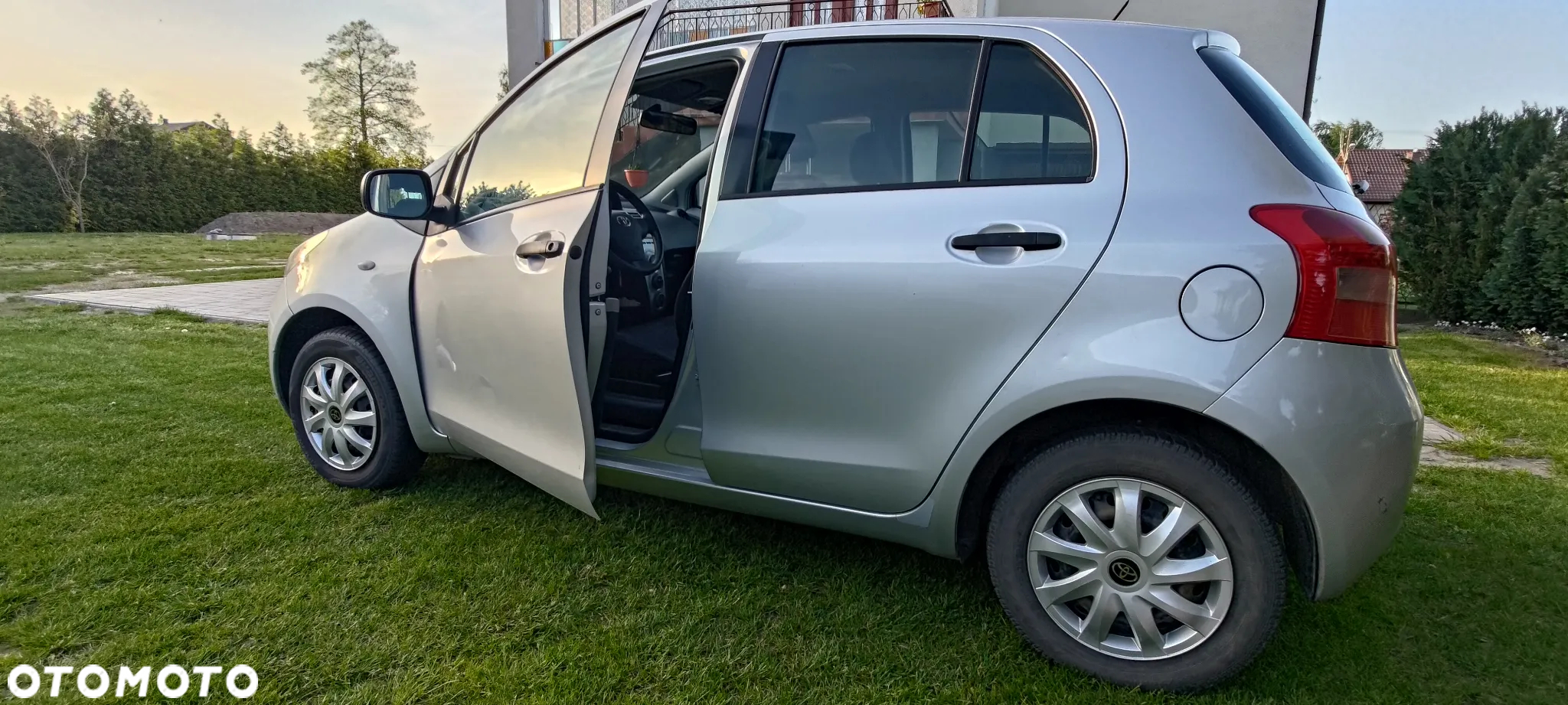 Toyota Yaris 1.0 Luna - 7