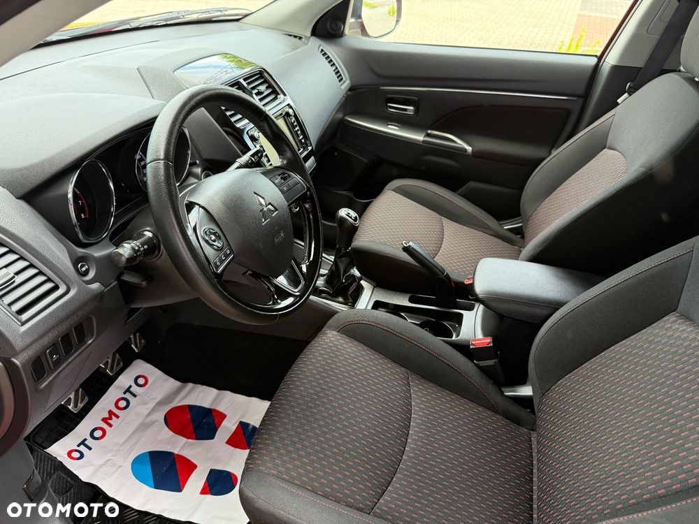 Mitsubishi ASX - 8