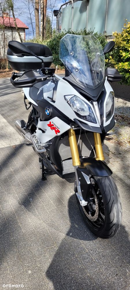 BMW S - 4