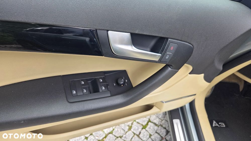 Audi A3 Sportback 3.2 quattro (DSG) S tronic Ambition - 7