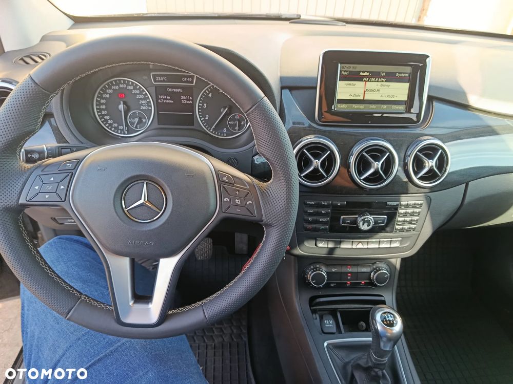 Mercedes-Benz Klasa B 180 AMG Line - 9