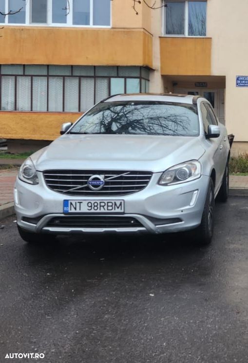 Volvo XC 60 D3 Start-Stop Momentum - 2