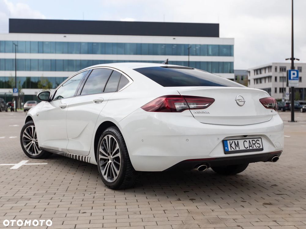Opel Insignia 2.0 BiTurbo 4x4 Exclusive - 17