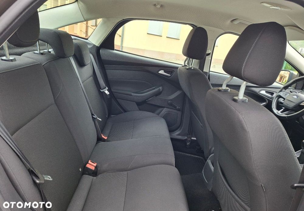 Ford Focus - 17