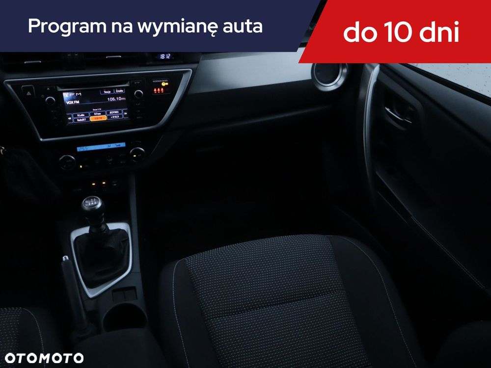 Toyota Auris - 10