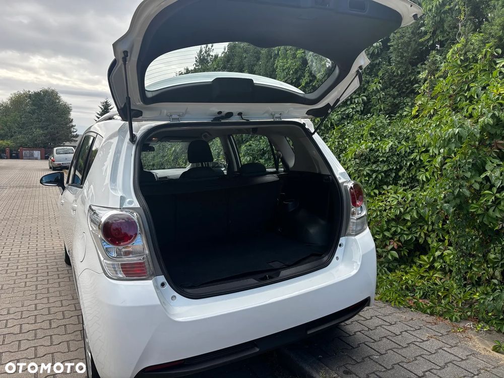 Toyota Verso 1.6 D-4D Active - 5