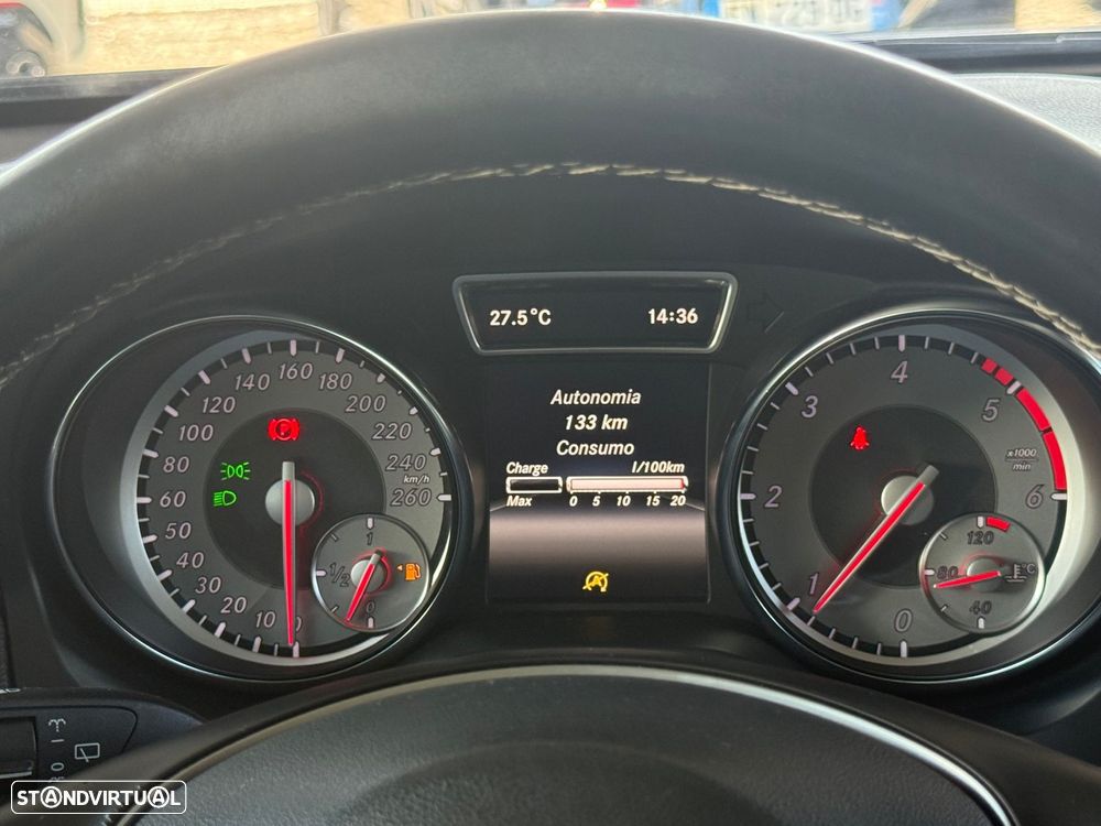 Mercedes-Benz GLA 180 CDi Urban - 27